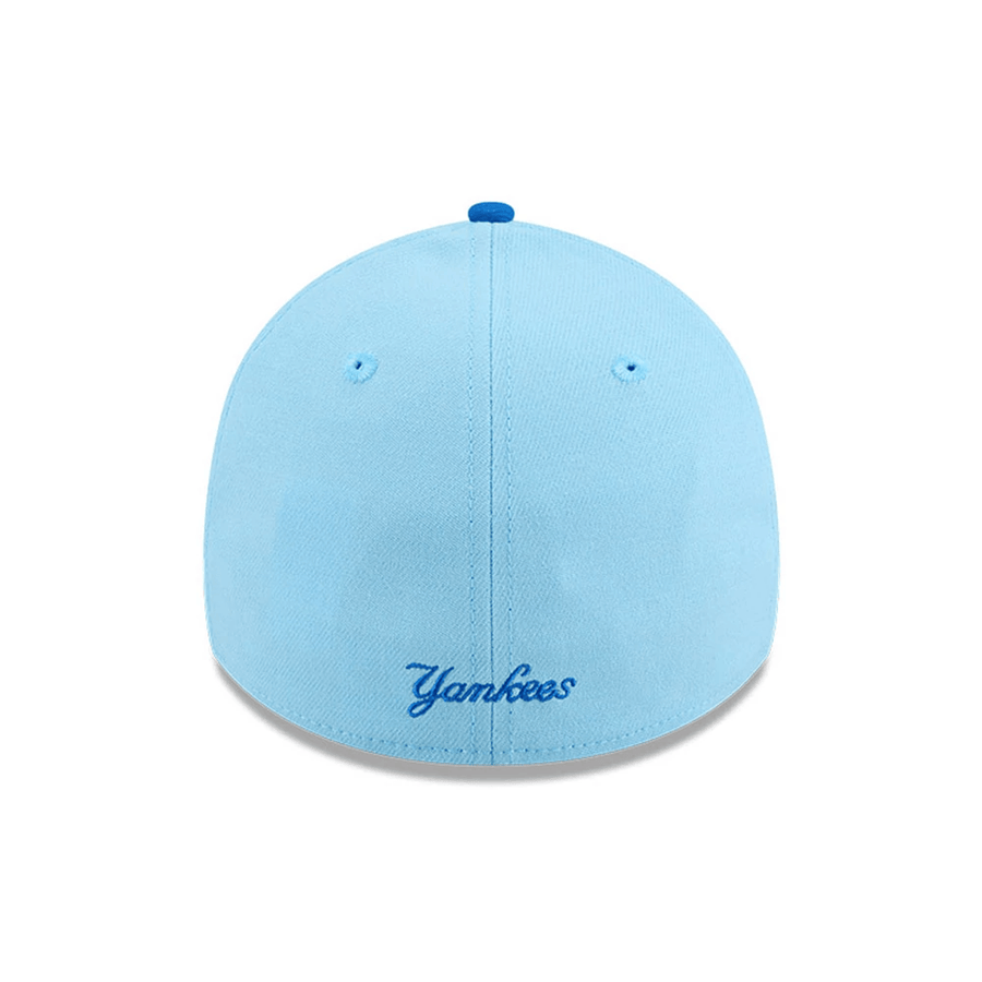 This is a New York Yankees MLB 4th Of July Blue 39THIRTY Stretch Fit Cap 7