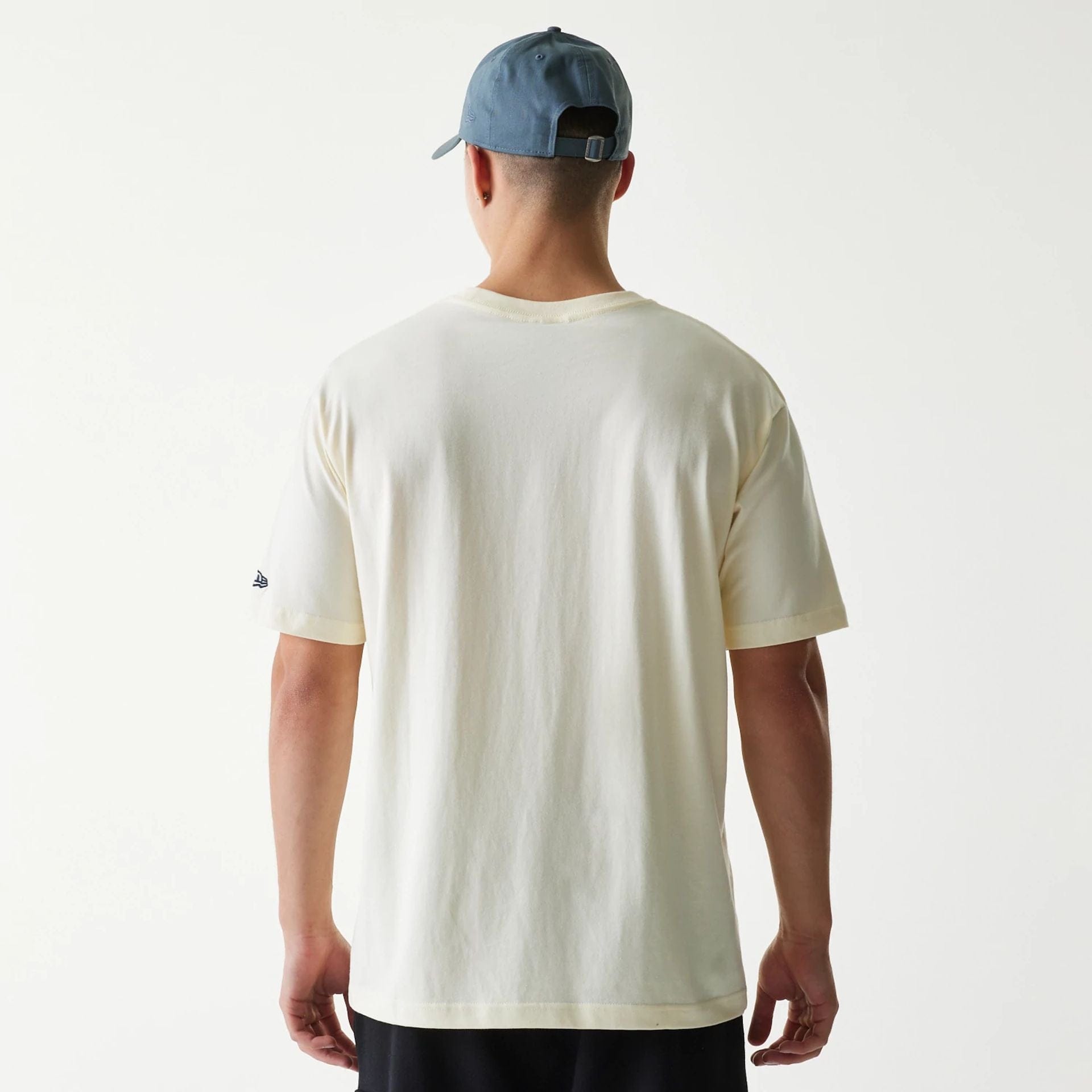 The Male model is wearing New York Yankees MLB Sport Classic Cream T-Shirt 2