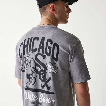 The Male model is wearing Chicago White Sox MLB Sport Classic Grey T-Shirt 3