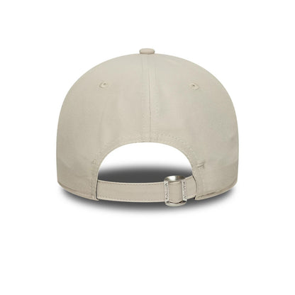 This is a New York Yankees MLB Flawless Cream 9FORTY Adjustable Cap 4