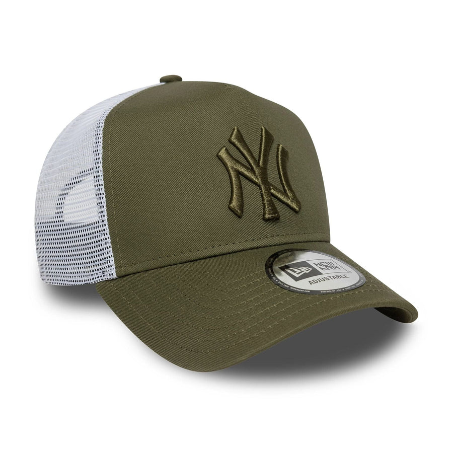 This is a New York Yankees MLB League Essential Dark Green 9FORTY E-Frame Trucker Adjustable Cap 3