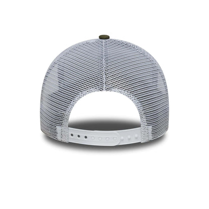 This is a New York Yankees MLB League Essential Dark Green 9FORTY E-Frame Trucker Adjustable Cap 4