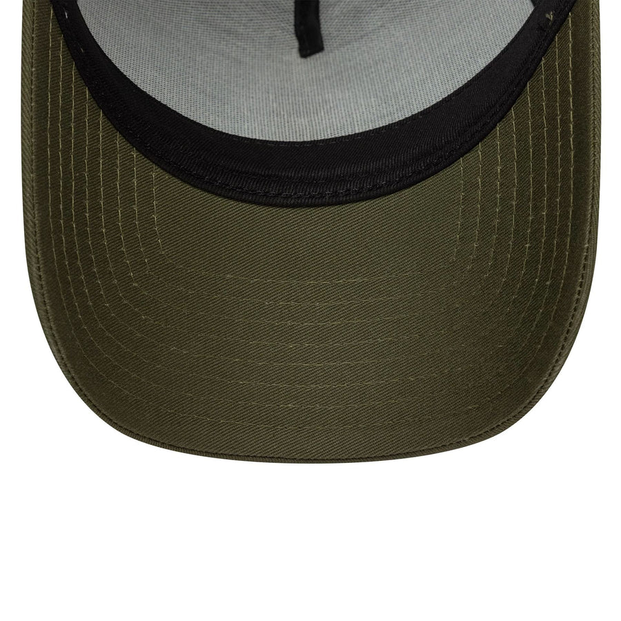 This is a New York Yankees MLB League Essential Dark Green 9FORTY E-Frame Trucker Adjustable Cap 5