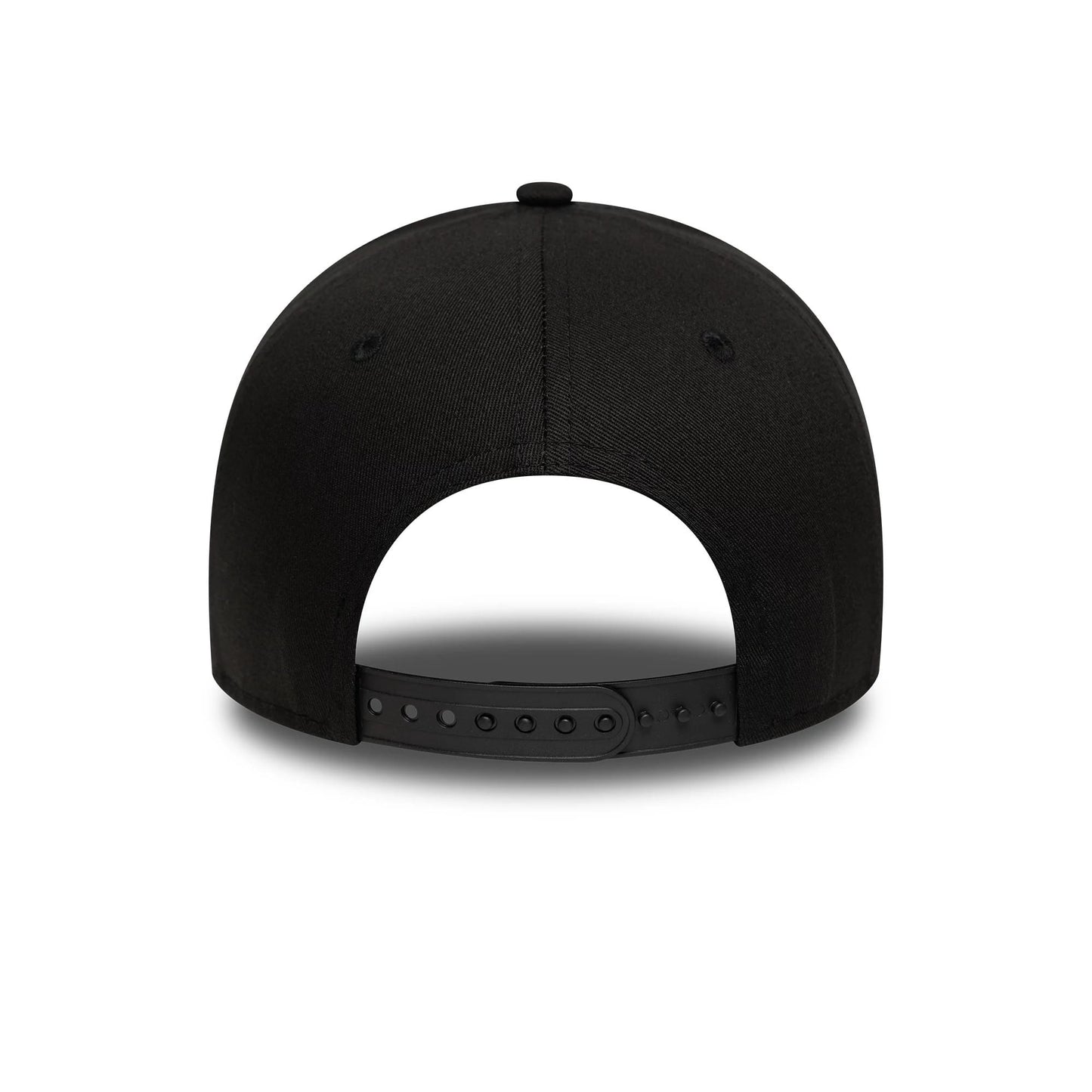 This is a New York Yankees MLB League Essential Black 9FORTY E-Frame Adjustable Cap 4