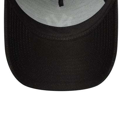 This is a New York Yankees MLB League Essential Black 9FORTY E-Frame Adjustable Cap 5