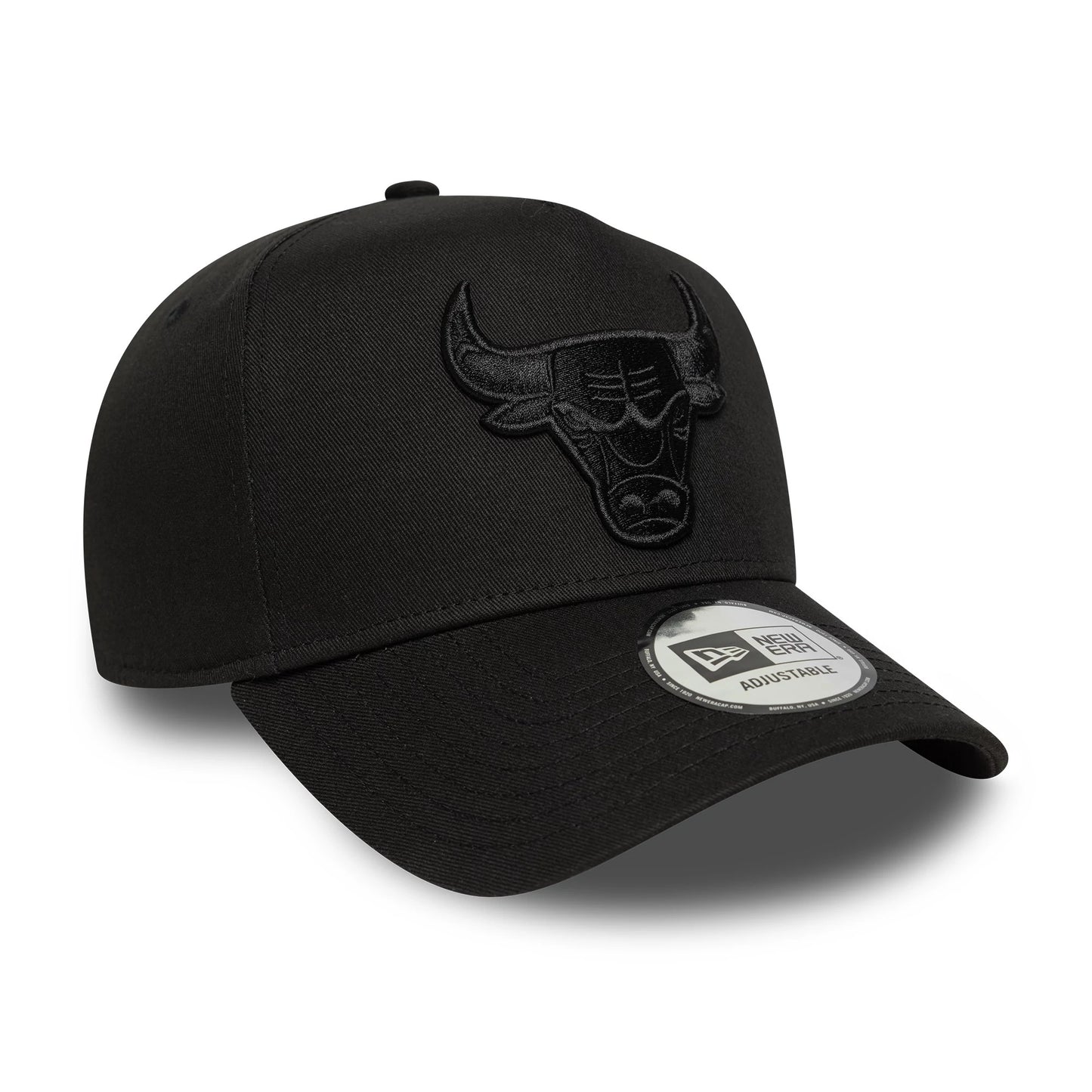 This is a Chicago Bulls NBA Essential Black 9FORTY E-Frame Adjustable Cap 3