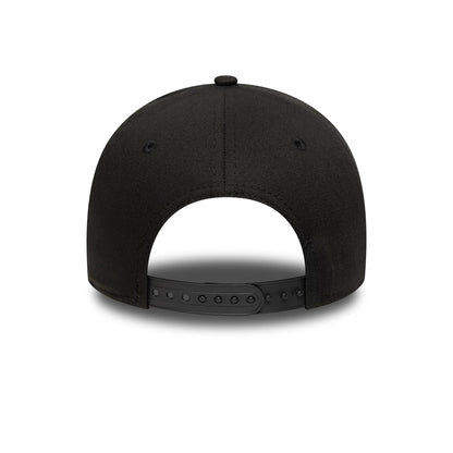 This is a Chicago Bulls NBA Essential Black 9FORTY E-Frame Adjustable Cap 4