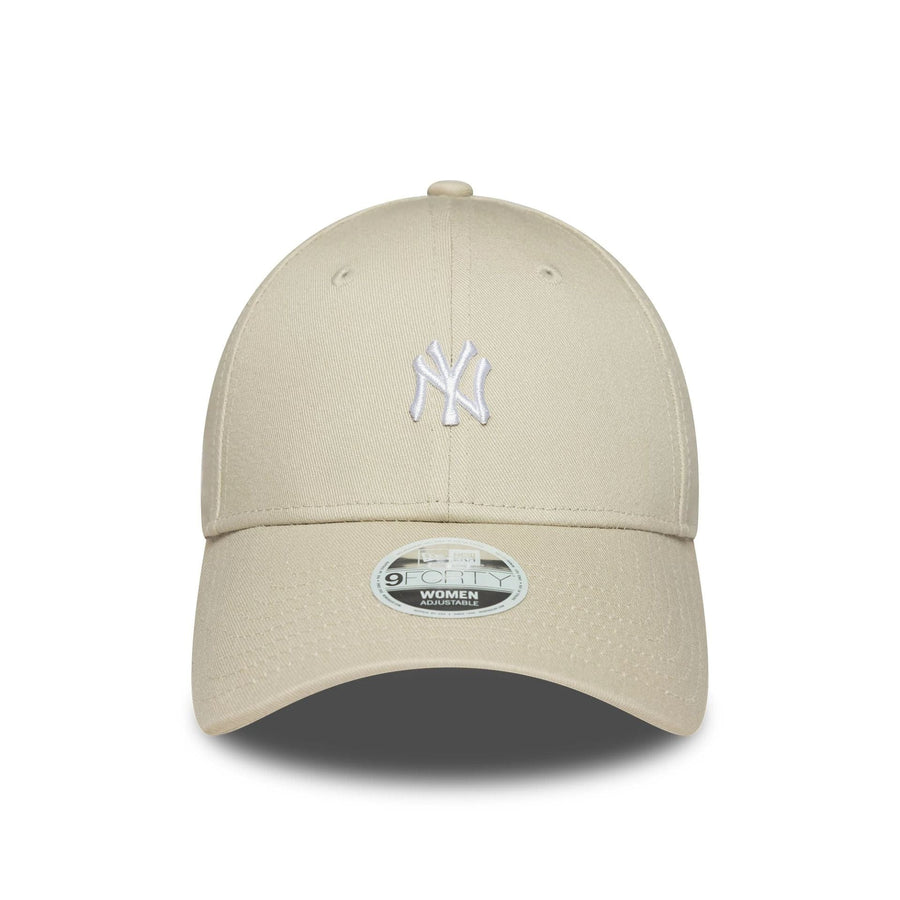 This is a New York Yankees Womens MLB Mini Logo Cream 9FORTY Adjustable Cap 2
