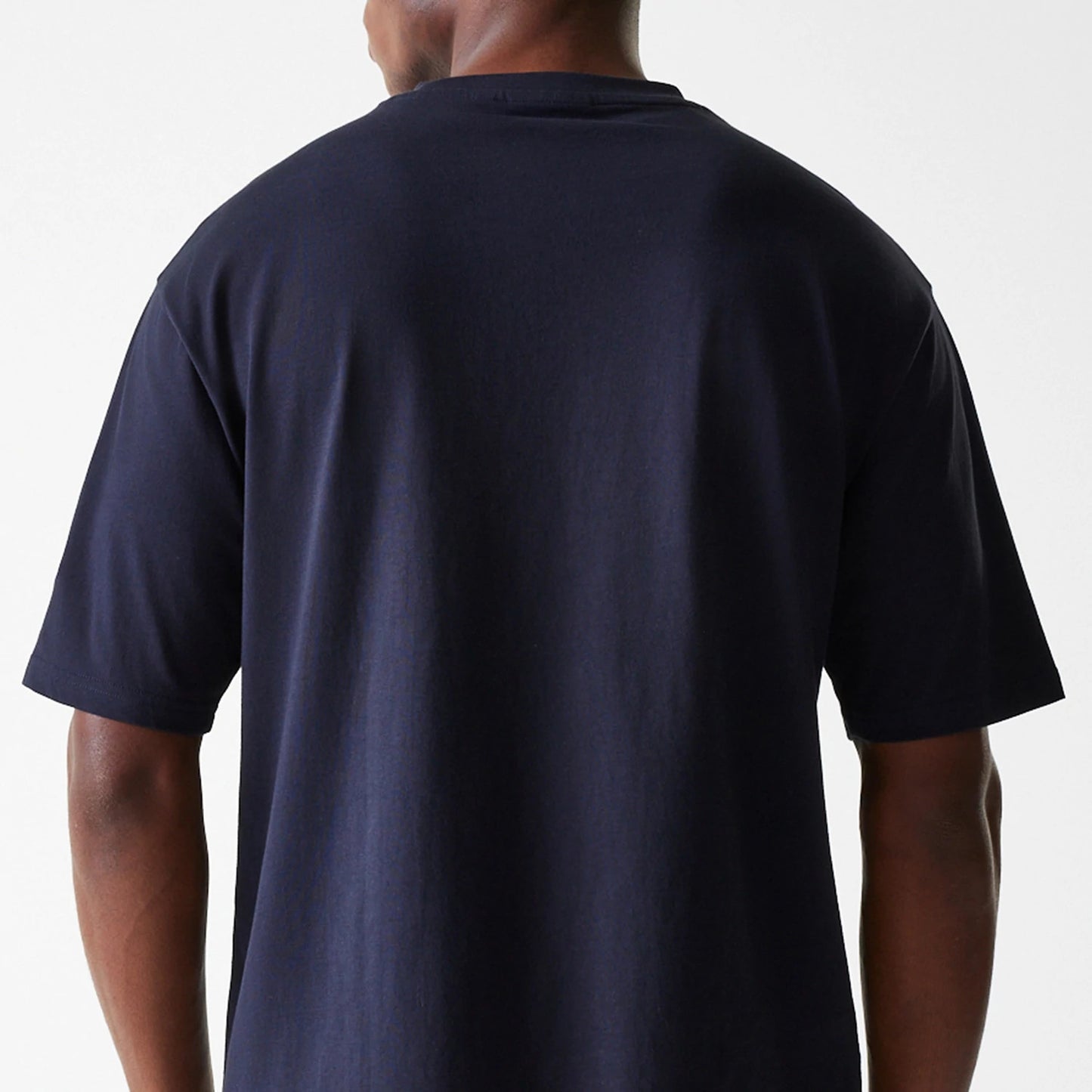 The Male model is wearing New York Yankees MLB League Essential Navy Oversized T-Shirt 6