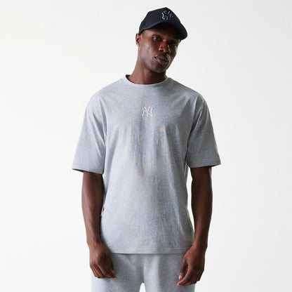 The Male model is wearing New York Yankees MLB League Essential Grey Oversized T-Shirt 1