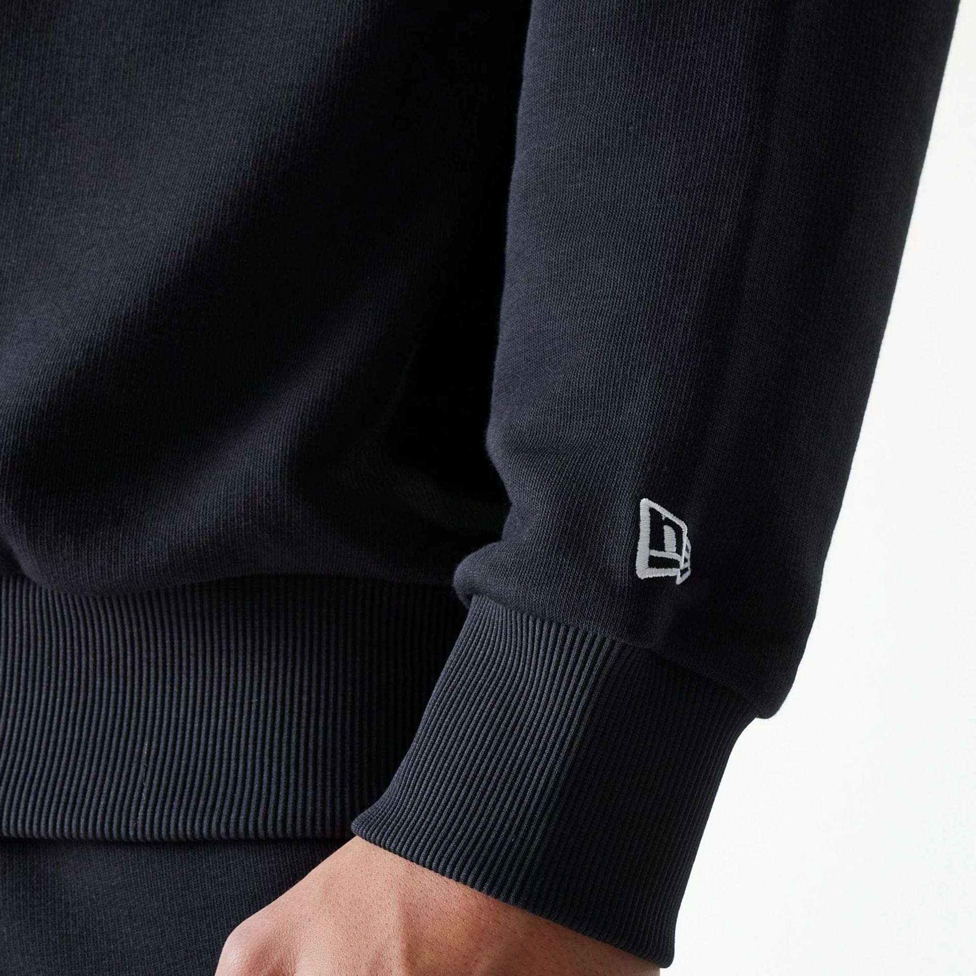 The Male model is wearing New York Yankees MLB League Essential Midi Black Oversized Crew Neck Sweater 5