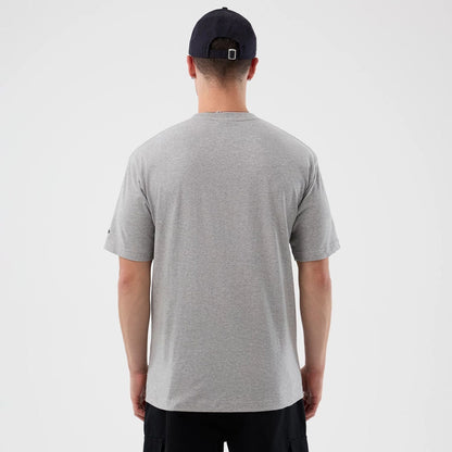 The Male model is wearing Boston Bruins NHL Sport Classic Grey T-Shirt 2