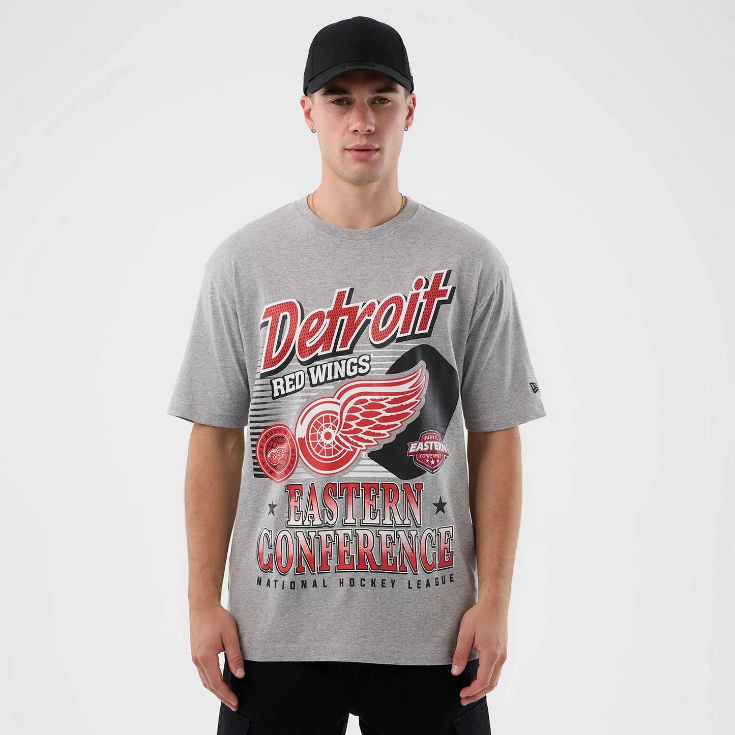 The Male model is wearing Detroit Red Wings NHL Sport Classic Grey T-Shirt 1