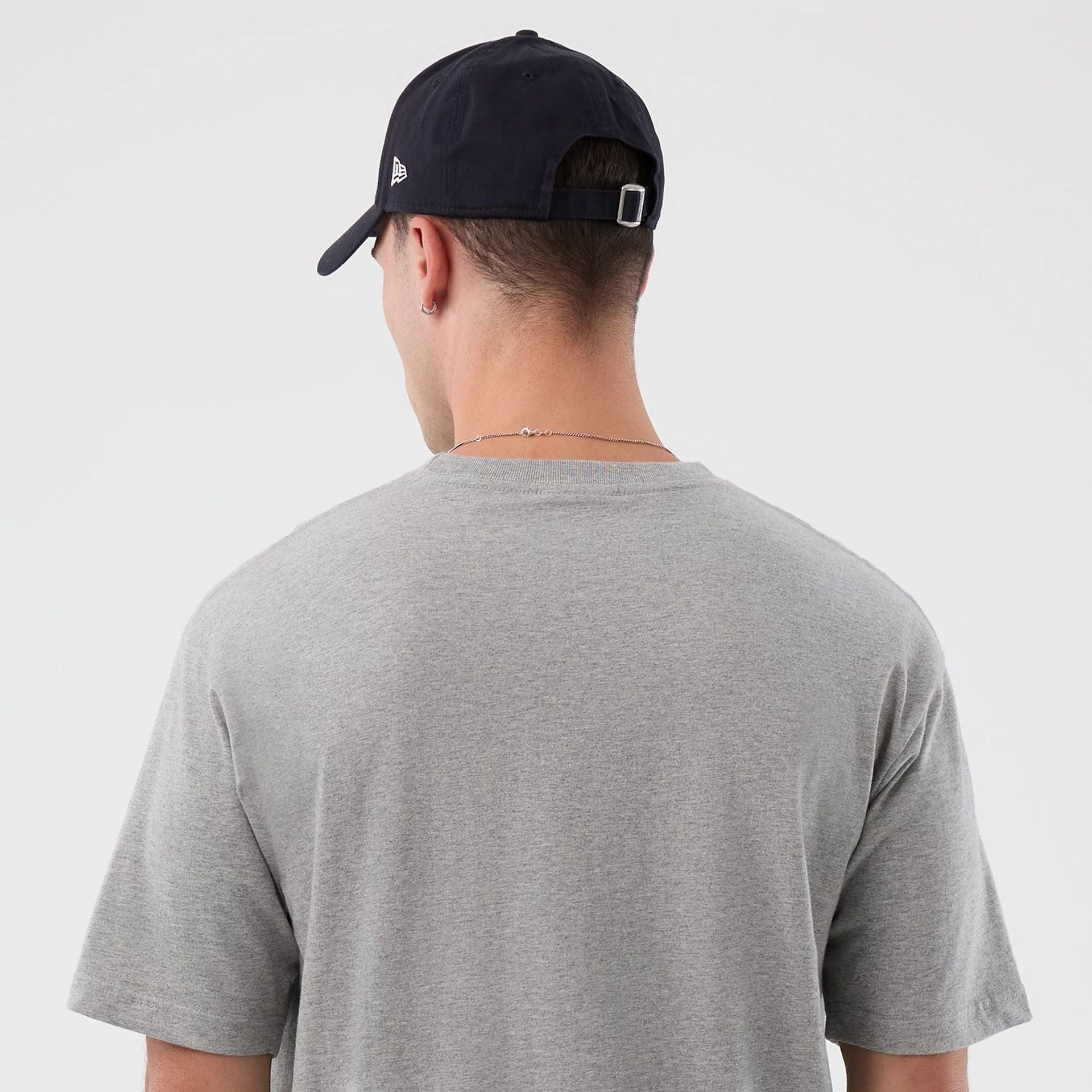 The Male model is wearing New York Rangers NHL Sport Classic Grey T-Shirt 5