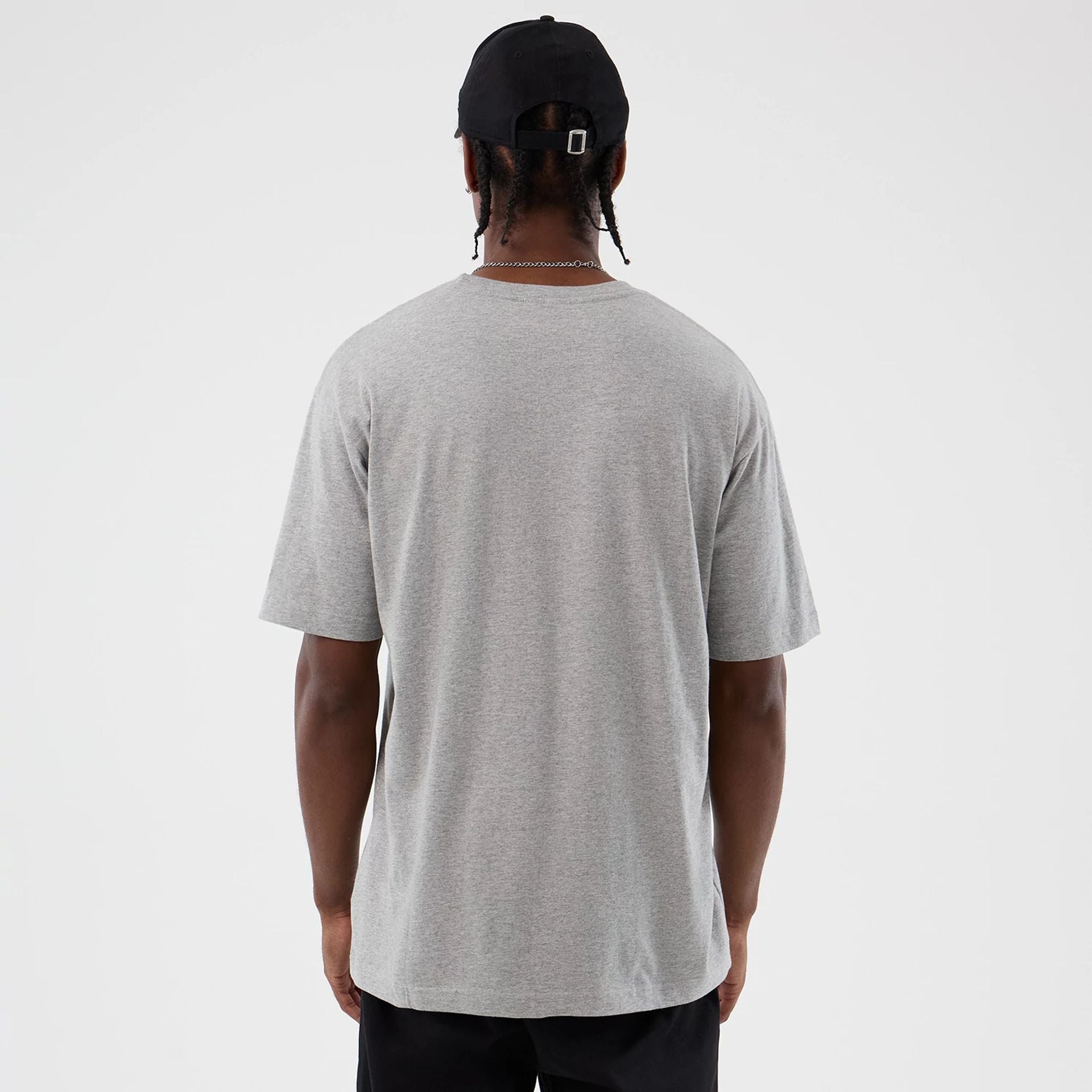 The Male model is wearing Philadelphia Flyers NHL Sport Classic Grey T-Shirt 2