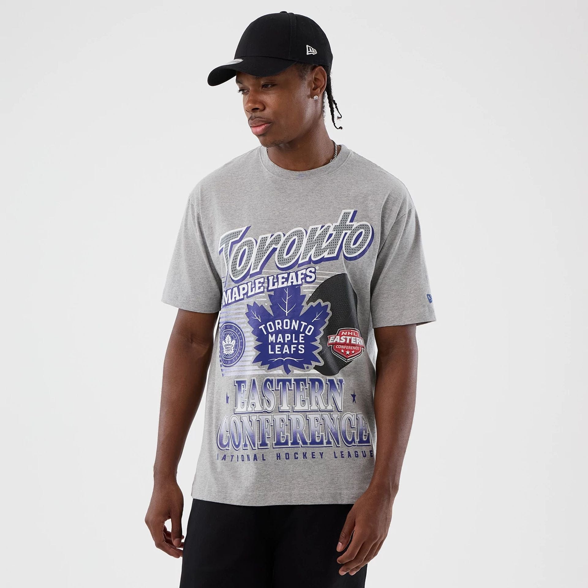 The Male model is wearing Toronto Maple Leafs NHL Sport Classic Grey T-Shirt 1