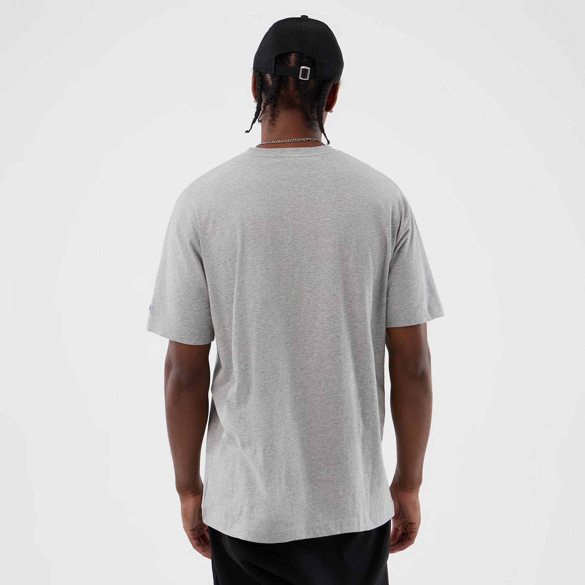 The Male model is wearing Toronto Maple Leafs NHL Sport Classic Grey T-Shirt 2