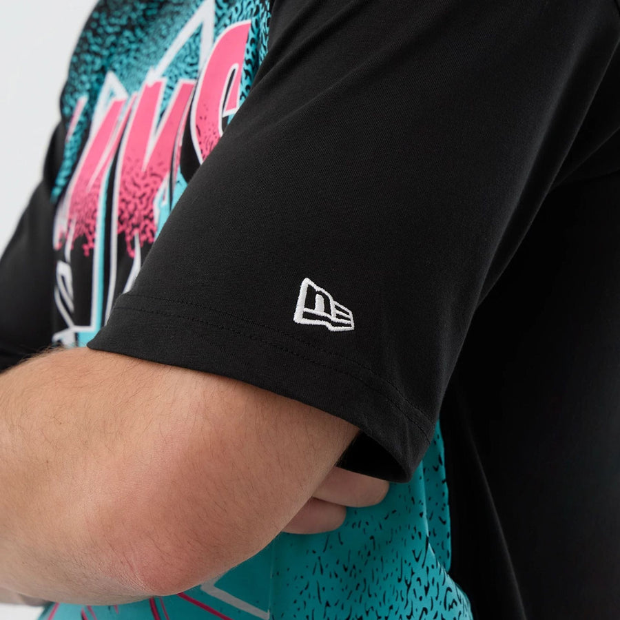 The Male model is wearing New York Yankees Life Graphic Black T-Shirt 4