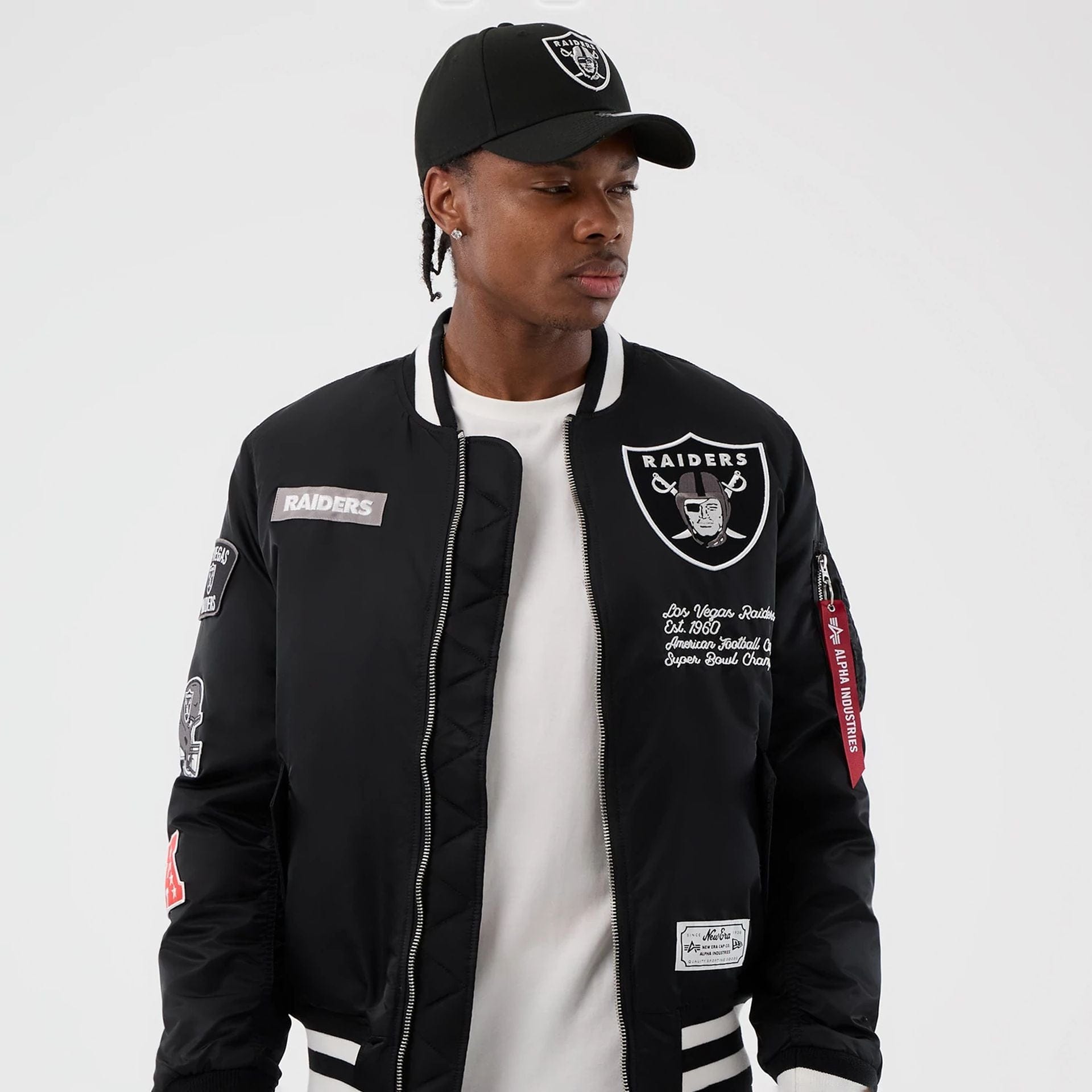 NFL RAIDERS ブラックジャケット NWT Raiders NFL Ultra Game Black Bomber Jacket Youth Size