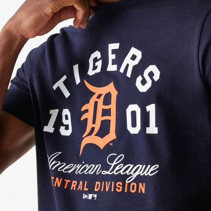 The Male model is wearing Detroit Tigers MLB Wordmark Navy T-Shirt 4