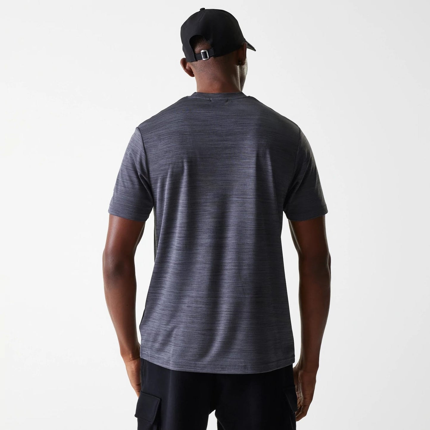 The Male model is wearing Chicago Bulls NBA Essentials Black T-Shirt 2