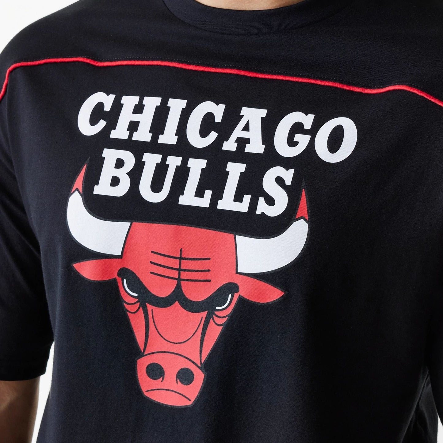 The Male model is wearing Chicago Bulls NBA Piping Black Oversized T-Shirt 4