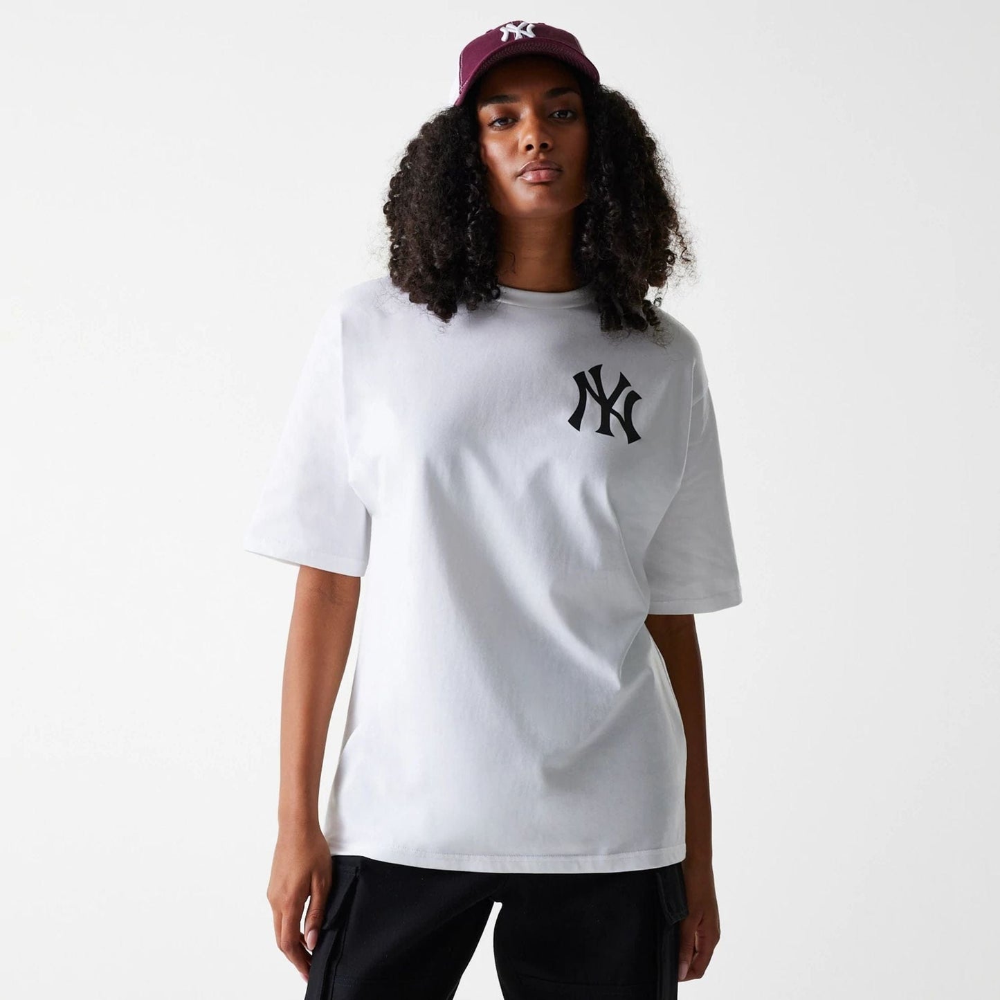 The Male model is wearing New York Yankees MLB Baseball Graphic White Oversized T-Shirt 5