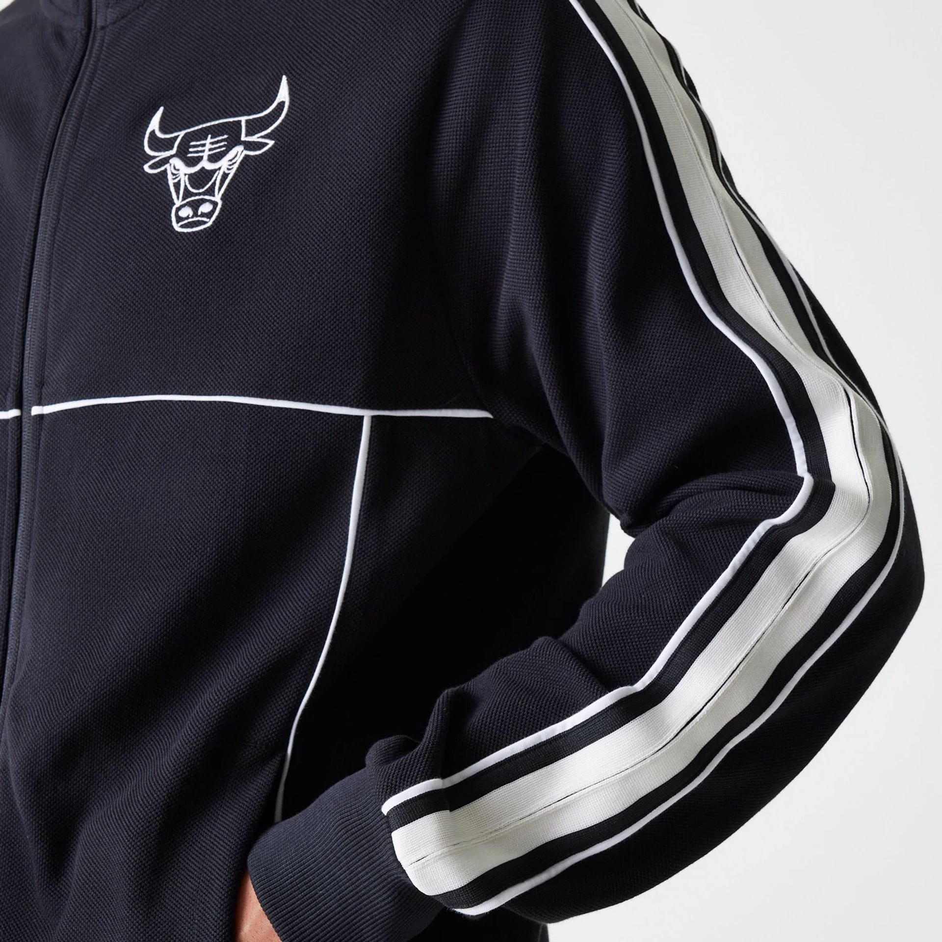 The Male model is wearing Chicago Bulls NBA Outline Black Track Jacket 6