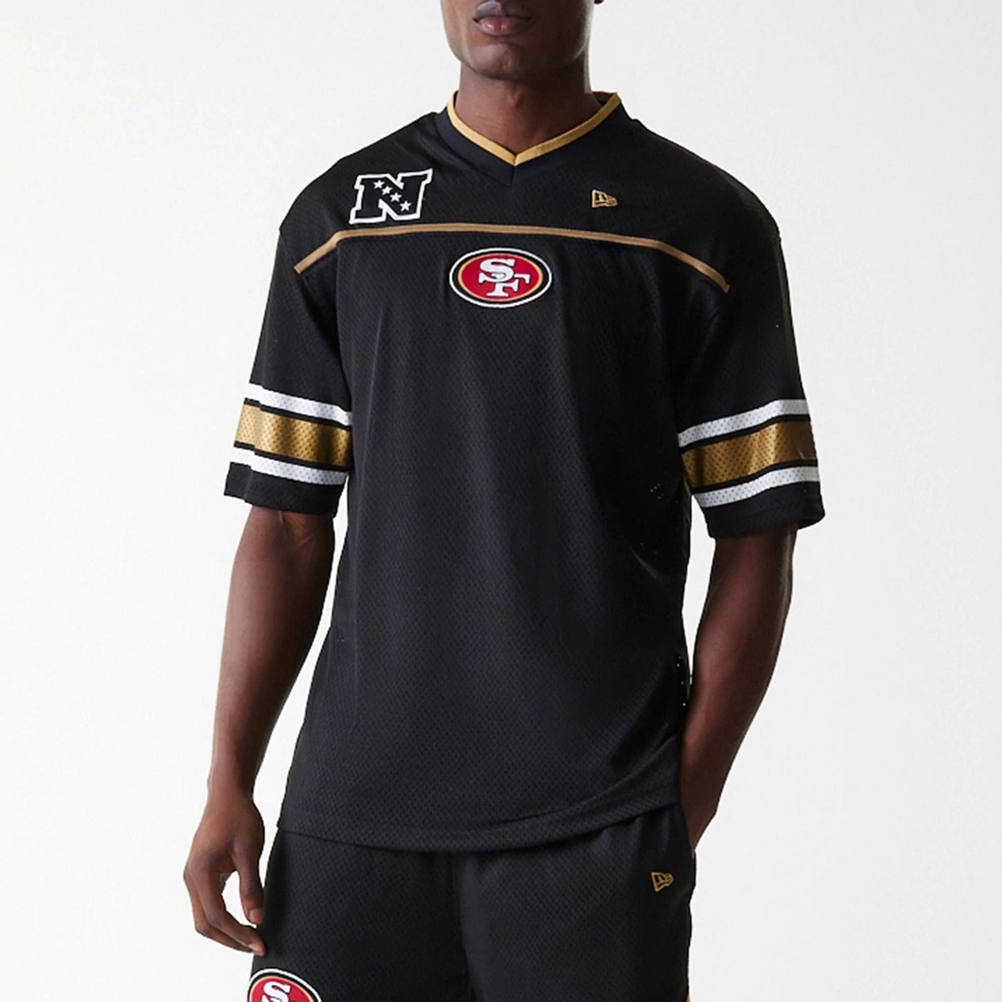 The Male model is wearing San Francisco 49ers NFL Mesh Black Jersey 3