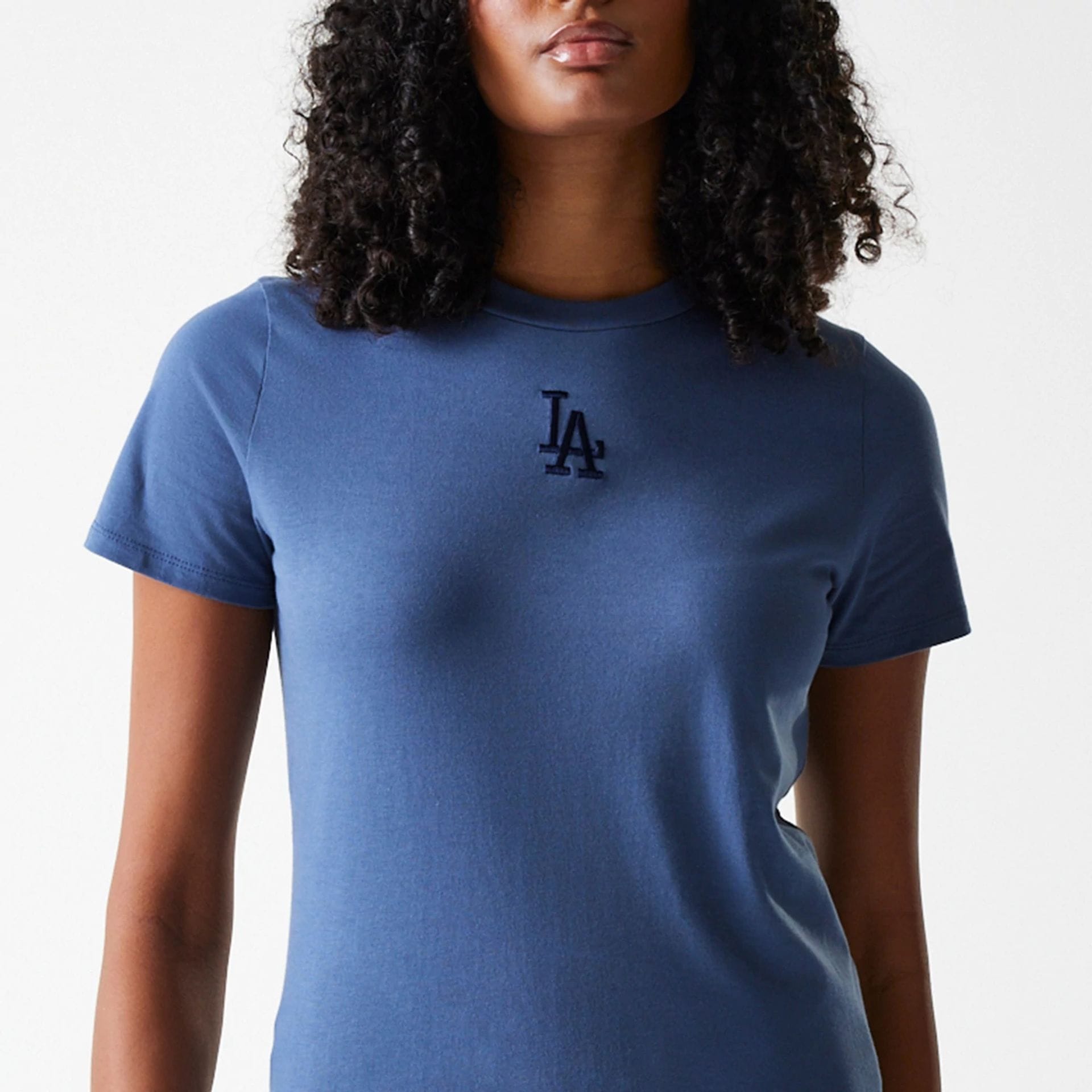 The Female model is wearing LA Dodgers Womens MLB Midi League Essential Dark Blue T-Shirt 3