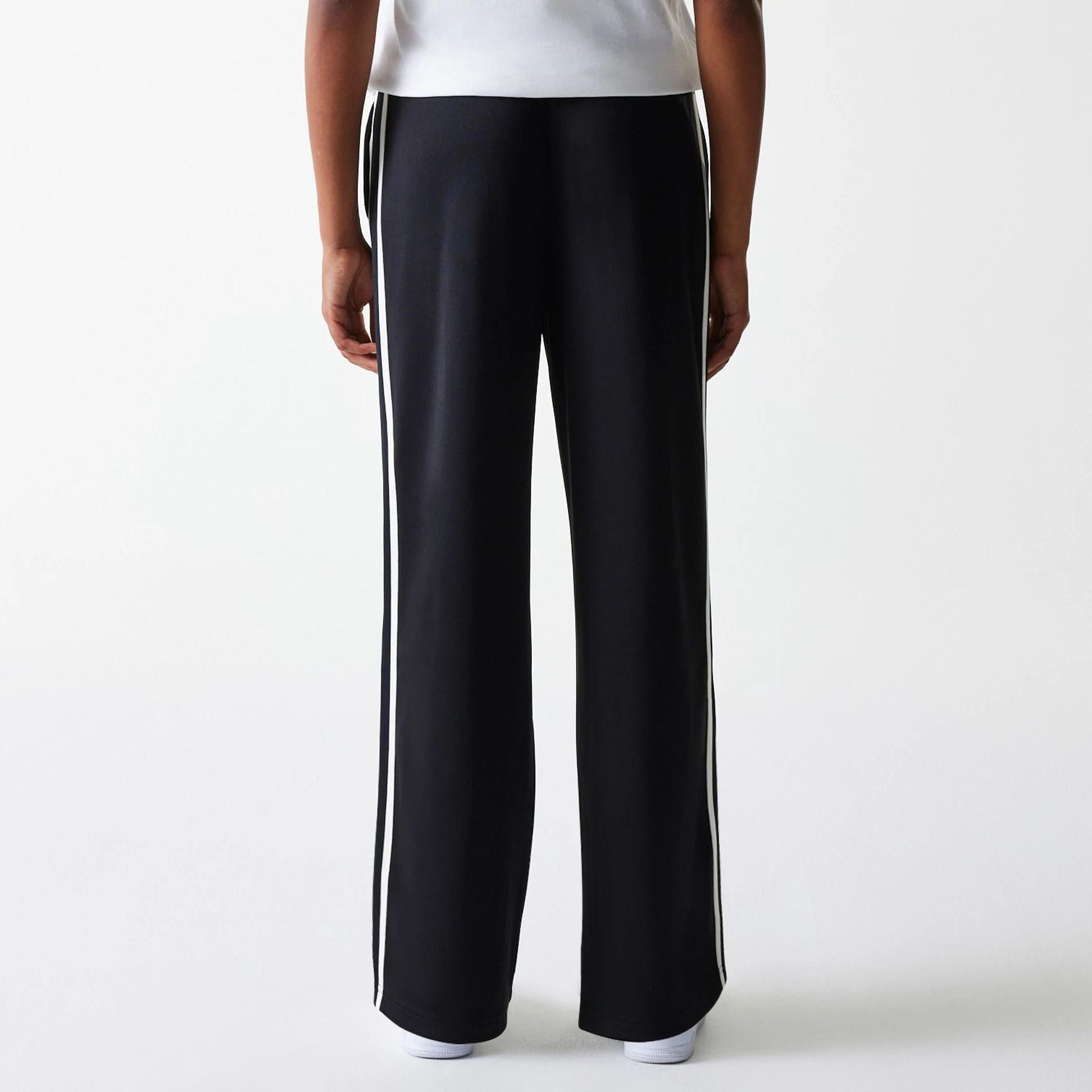 The Female model is wearing New York Yankees Womens MLB Midi Logo Black Track Pants 2