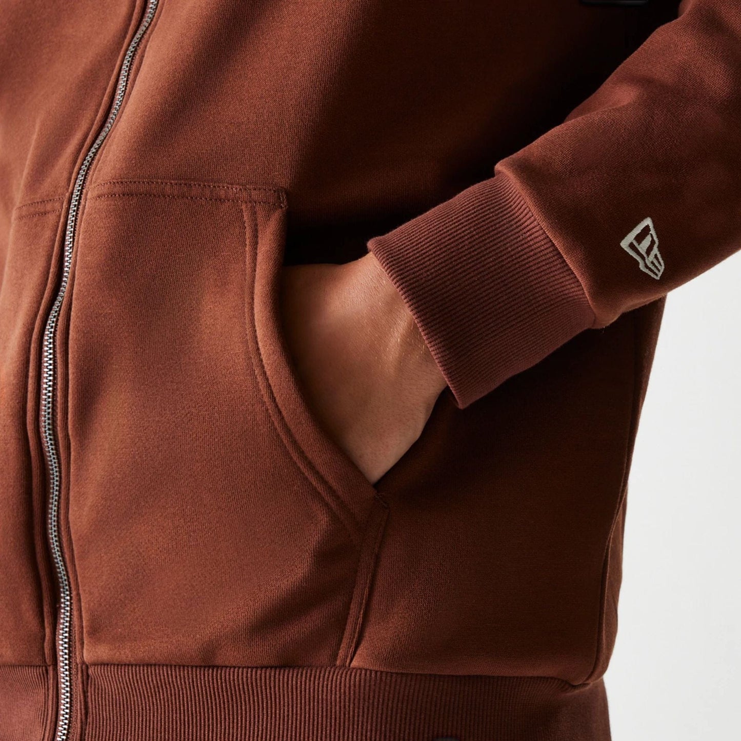 The Male model is wearing New York Yankees MLB Midi League Essential Brown Oversized Full Zip Hoodie 5