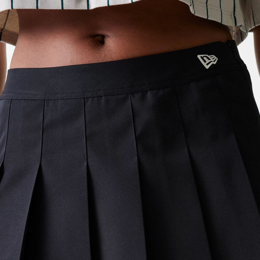 The Female model is wearing New York Yankees Womens MLB Black Tennis Skirt 6