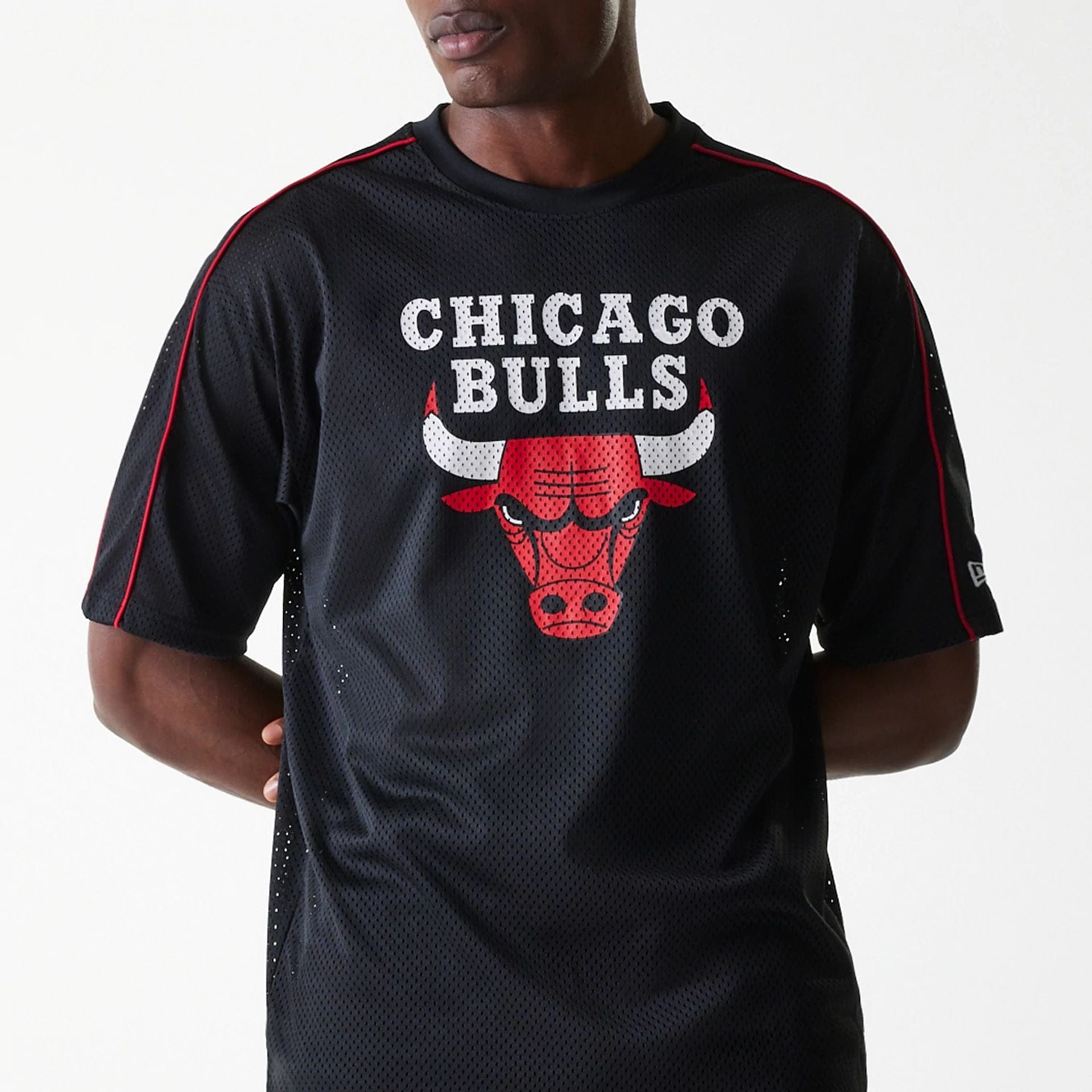 The Male model is wearing Chicago Bulls NBA Piping Black Oversized Mesh T-Shirt 5