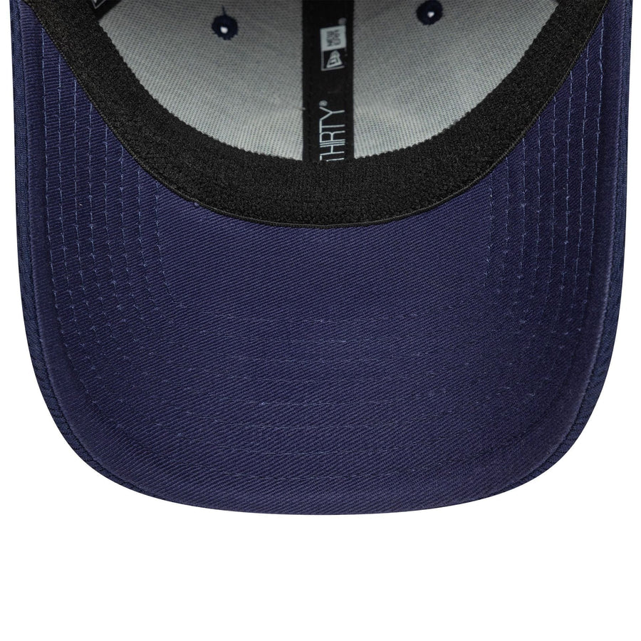 This is a MoneyGram Haas F1 Dashmark Navy 39THIRTY Stretch Fit Cap 5