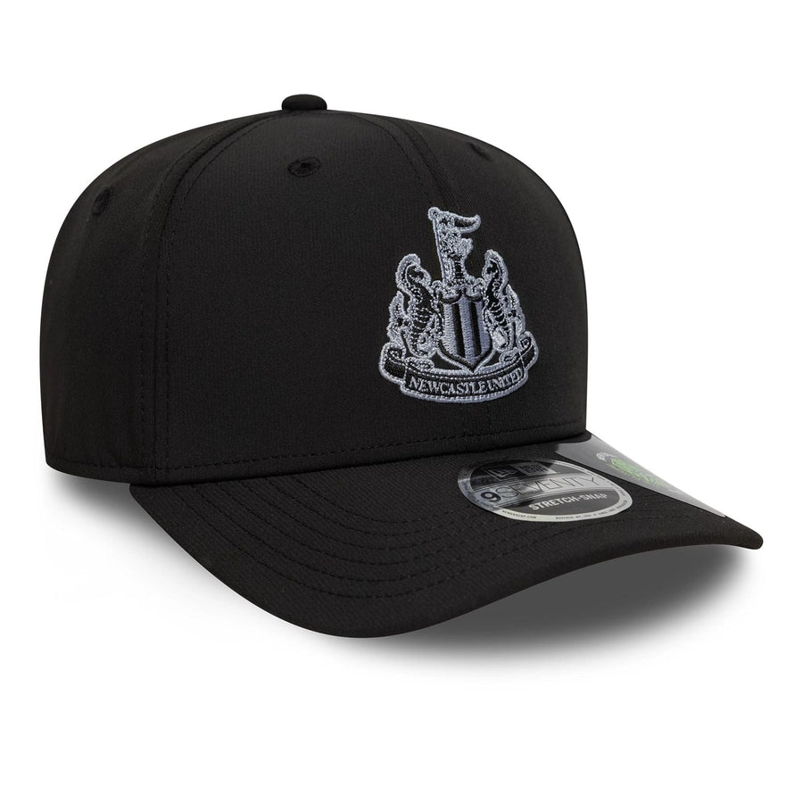 This is a Newcastle United FC Recycled Black 9SEVENTY Stretch Snap Adjustable Cap 3