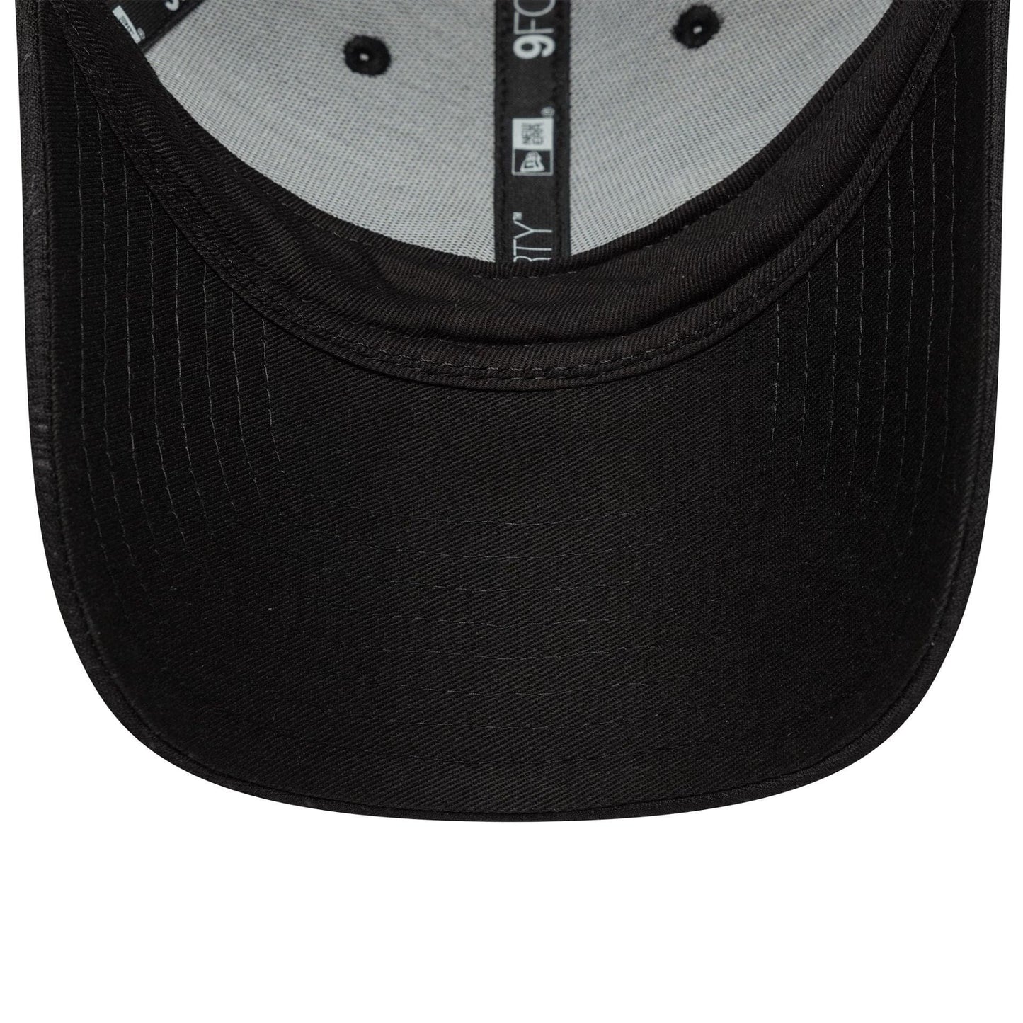 This is a Newcastle United FC Feather Black 9FORTY Adjustable Cap 5