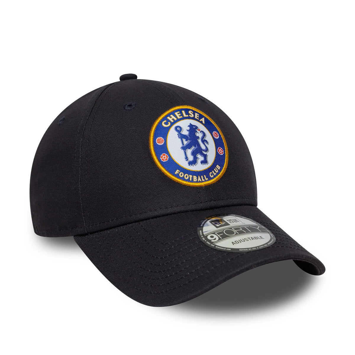 Chelsea FC Lion Crest Core Navy New Era 9FORTY Cap, three-quarter view showing the embroidered Chelsea FC lion crest on the front panel, curved visor with a 9FORTY size sticker, and a structured navy crown with navy eyelets.