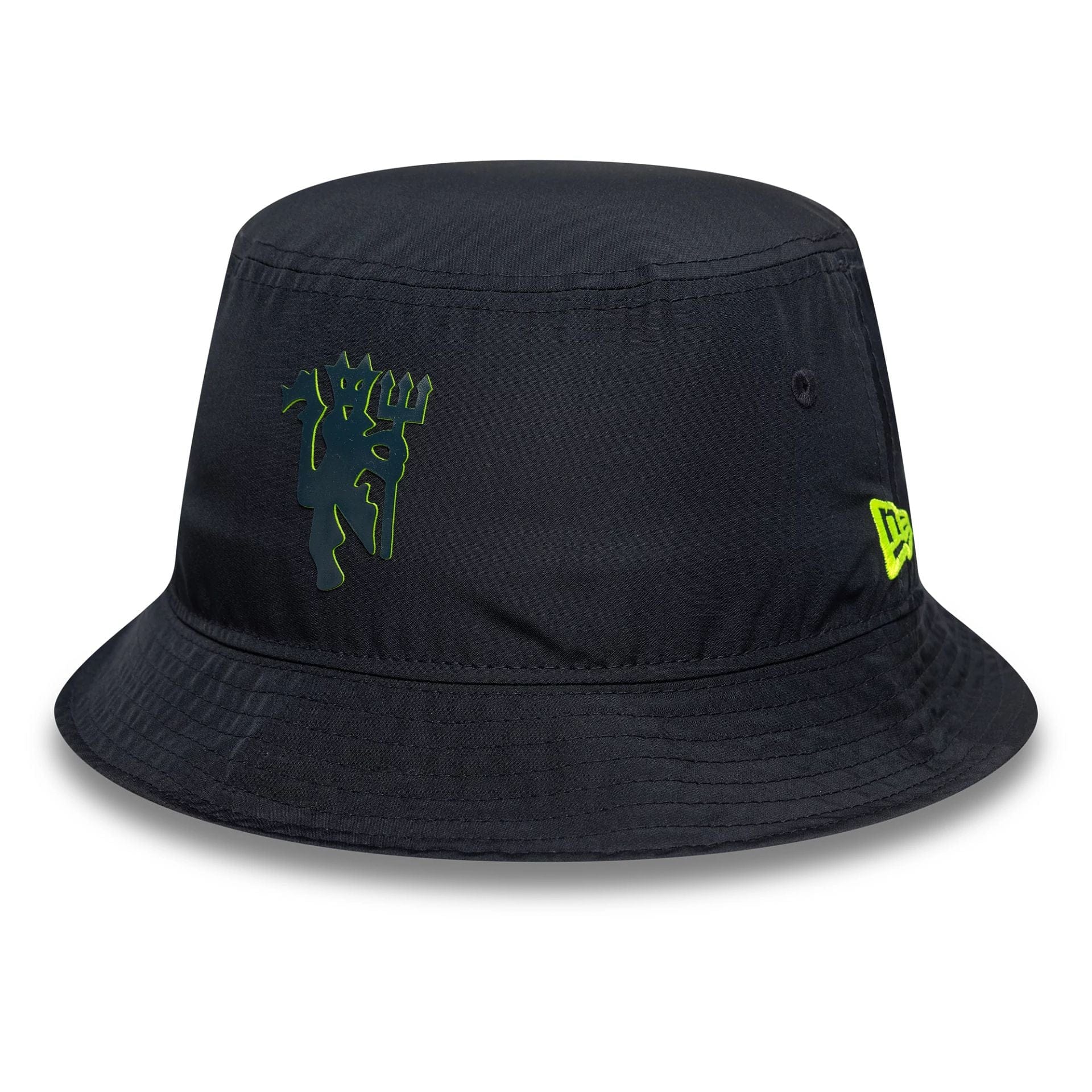 This is a Manchester United FC HD Keyline Navy Bucket Hat 1