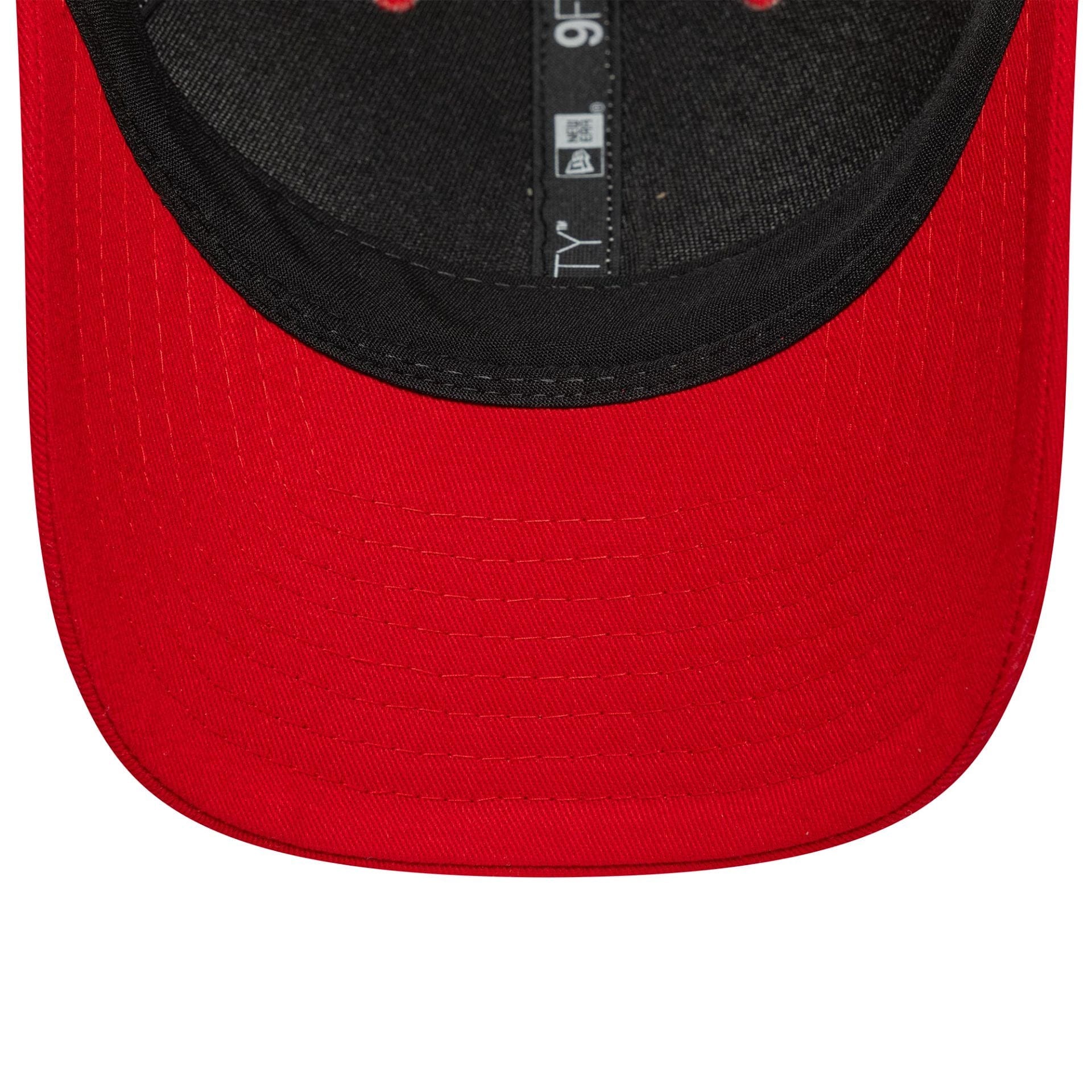 This is a Manchester United FC Pinstripe Red 9FORTY M-Crown Adjustable Cap 6