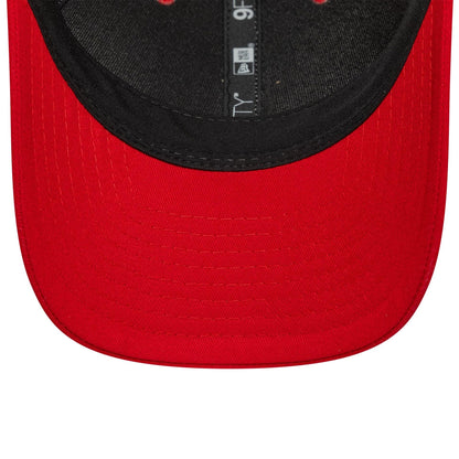 This is a Manchester United FC Pinstripe Red 9FORTY M-Crown Adjustable Cap 6