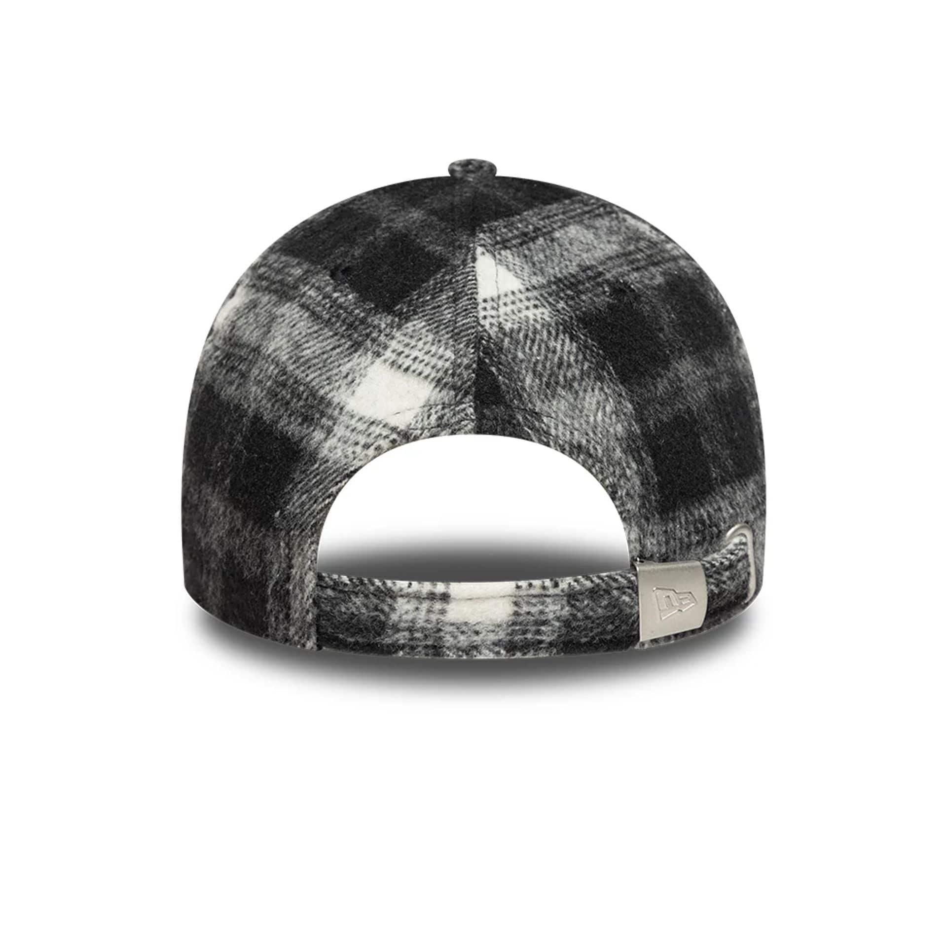 This is a Chicago White Sox Cord & Tweed Black 9FORTY Adjustable Cap 6