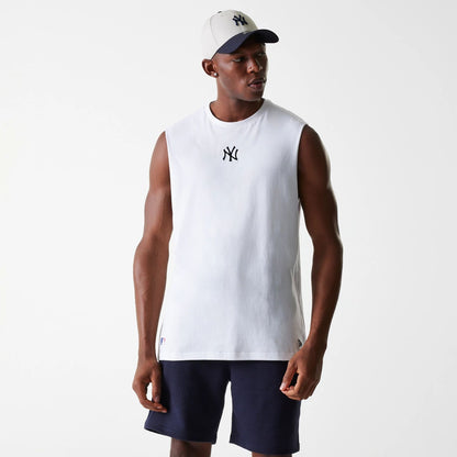 The Male model is wearing New York Yankees MLB Midi White Sleeveless T-Shirt 1