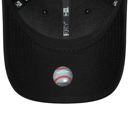 This is a New York Yankees MLB Black 9FORTY M-Crown Adjustable Cap 5