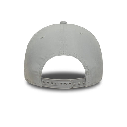 This is a New York Yankees MLB Flawless Grey 9TWENTY Adjustable Cap 4