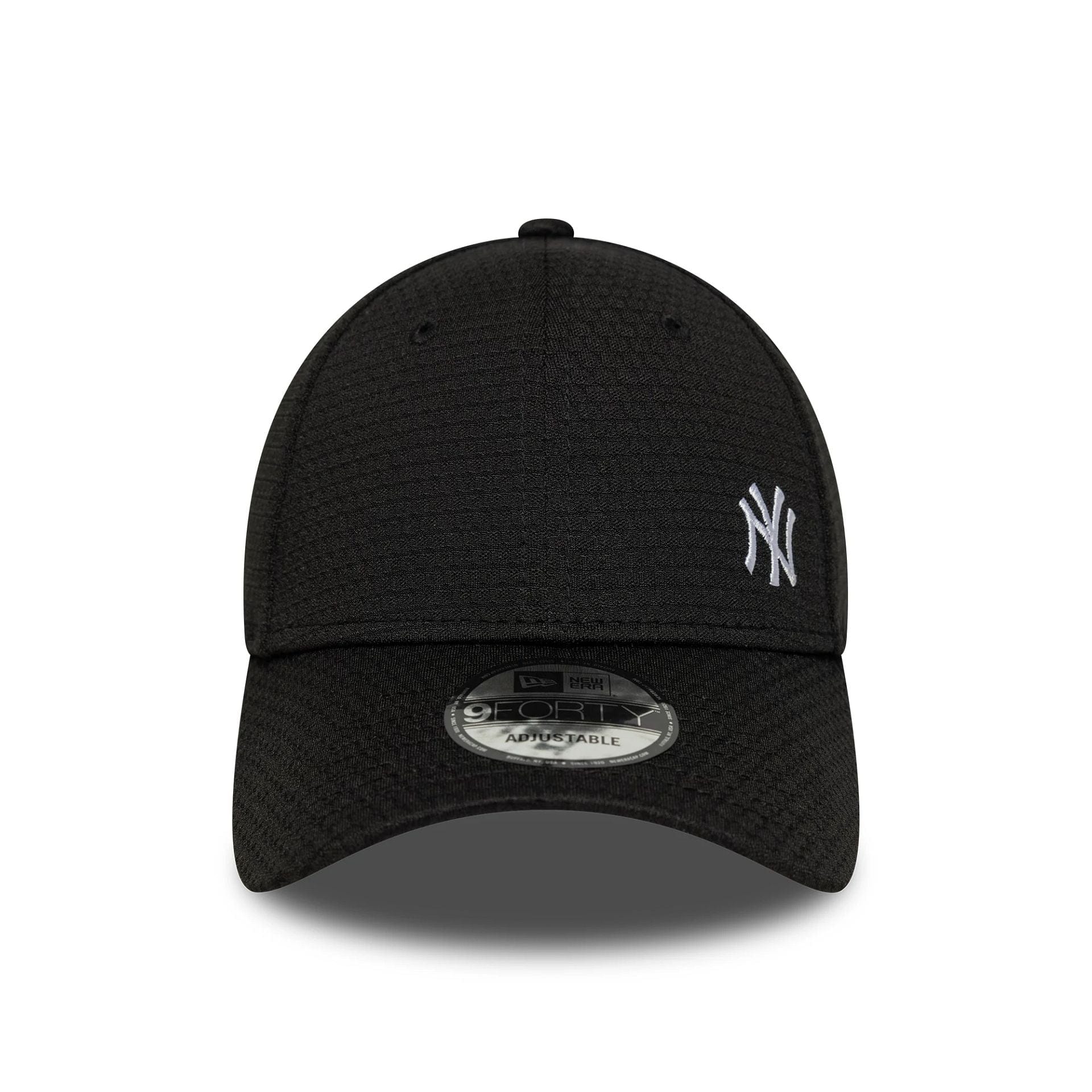 This is a New York Yankees MLB Flawless Mesh Black 9FORTY Adjustable Cap 2