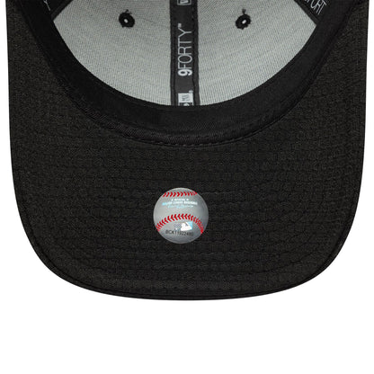 This is a New York Yankees MLB Flawless Mesh Black 9FORTY Adjustable Cap 5