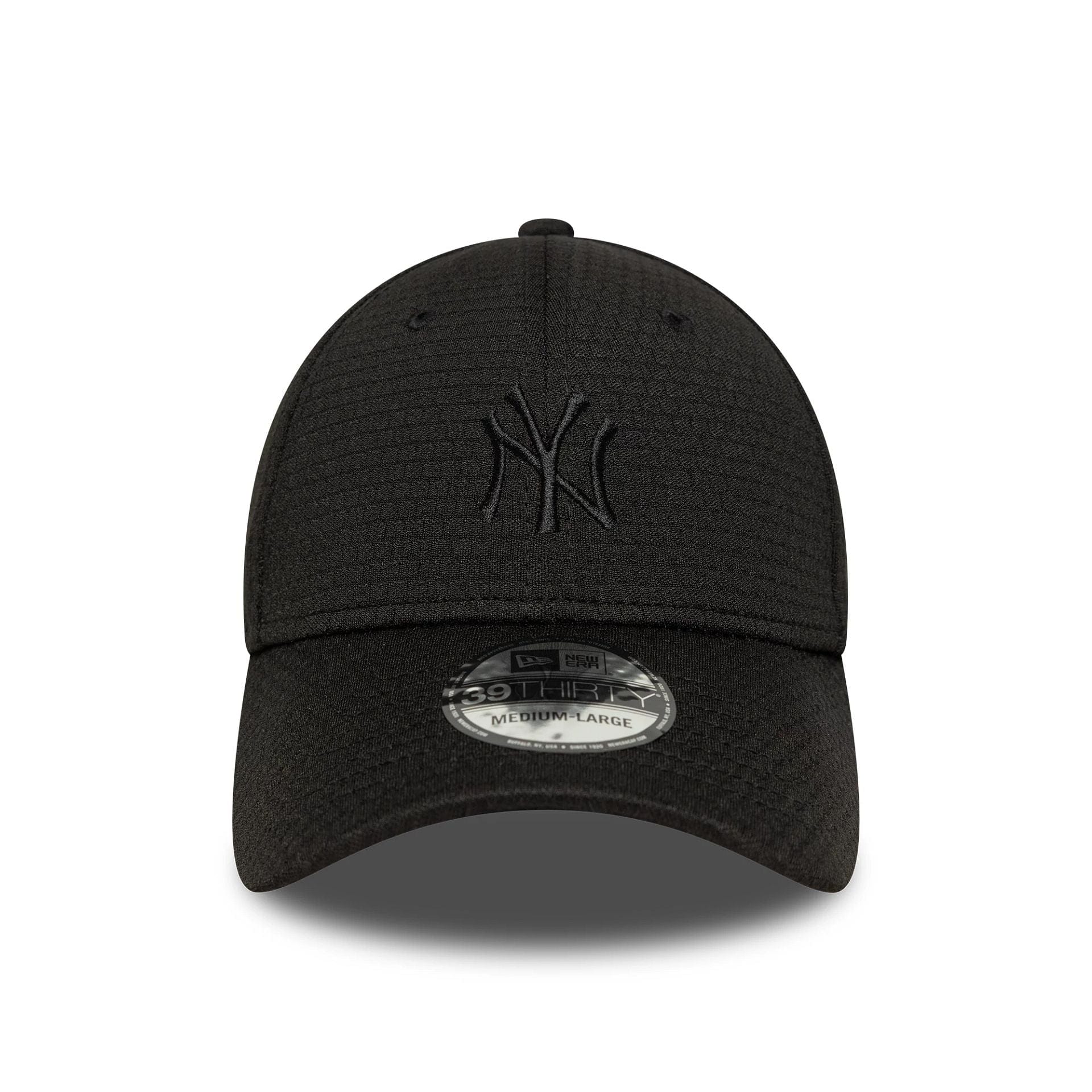 This is a New York Yankees MLB Stretch Mesh Black 39THIRTY Stretch-Fit Cap 2