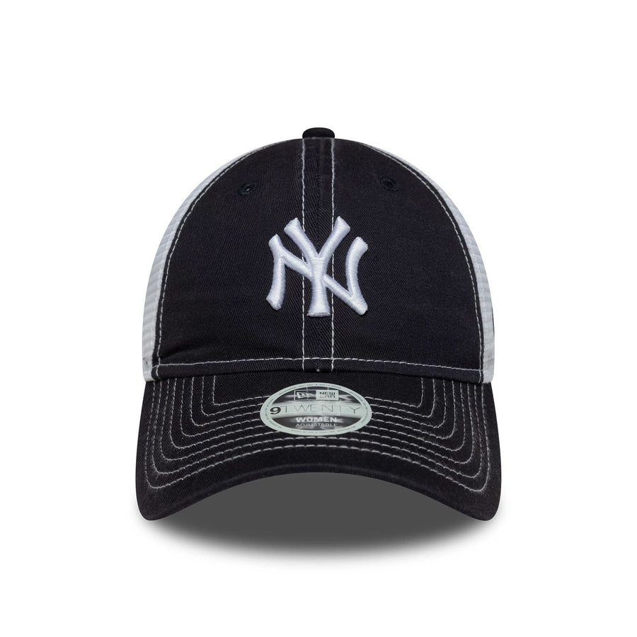 This is a New York Yankees Womens MLB Washed Navy 9TWENTY Adjustable Cap 2