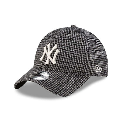 This is a New York Yankees MLB Houndstooth Black 9TWENTY Adjustable Cap 2